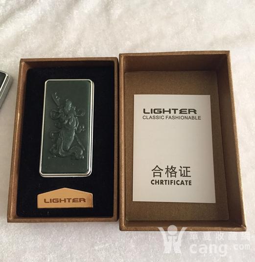 指尖上的忠义与烽火 和田青玉关公电子点烟器，当代男士的掌中雅玩